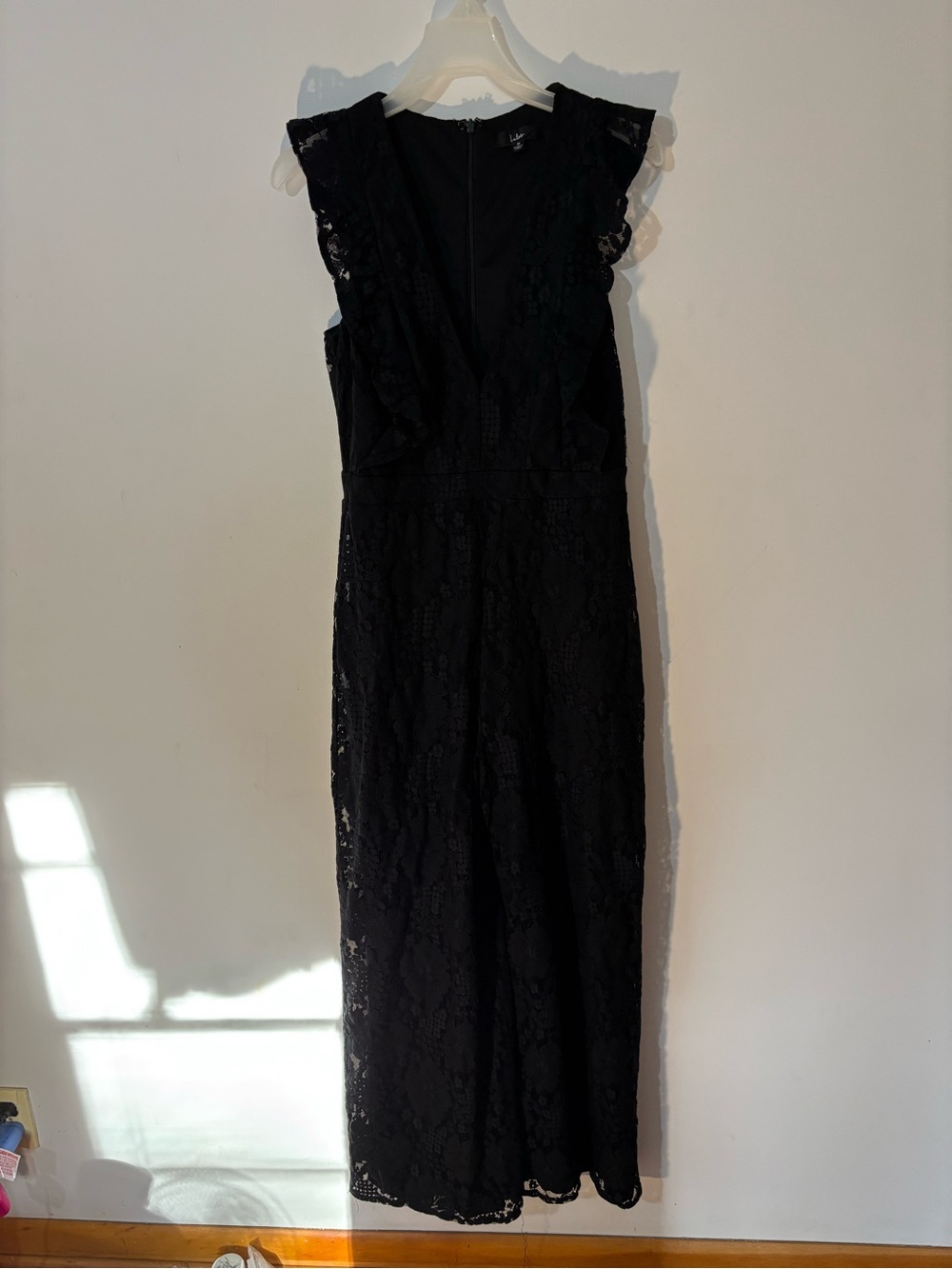 Lulus Women M Black Floral Lace Ruffle Wide Leg Formal Jumpsuit Plunge Neck